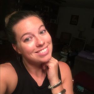 Meet your Posher, Lacey